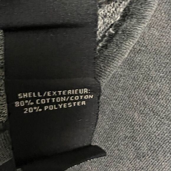 7 For All Mankind Gray Cropped Crewneck Sweater Size Small - Picture 4 of 5